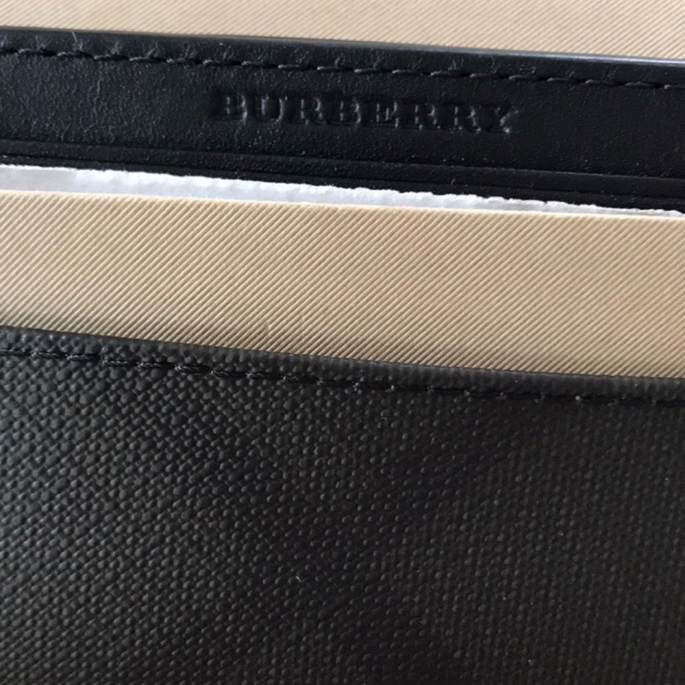 Burberry money clip